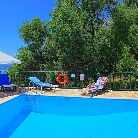 Seaview Calypso Вилла Ниссаки